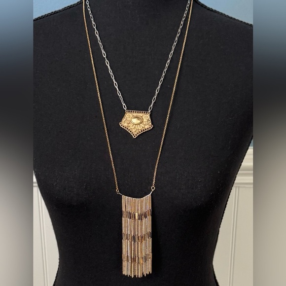 Free People Jewelry - NWOT Free People Gorgeous Mixed Metal Layered Fringe Necklace 💛🩶